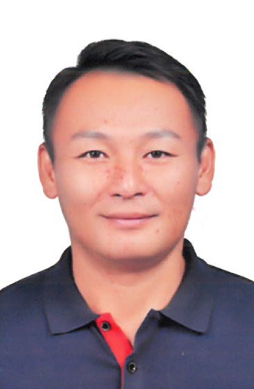 黃品原 照片