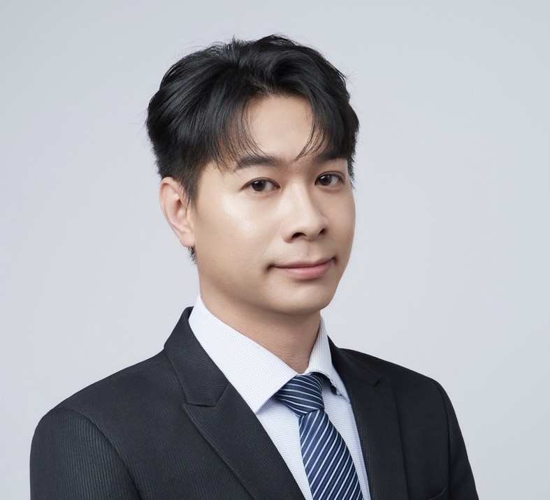 邱義智 照片